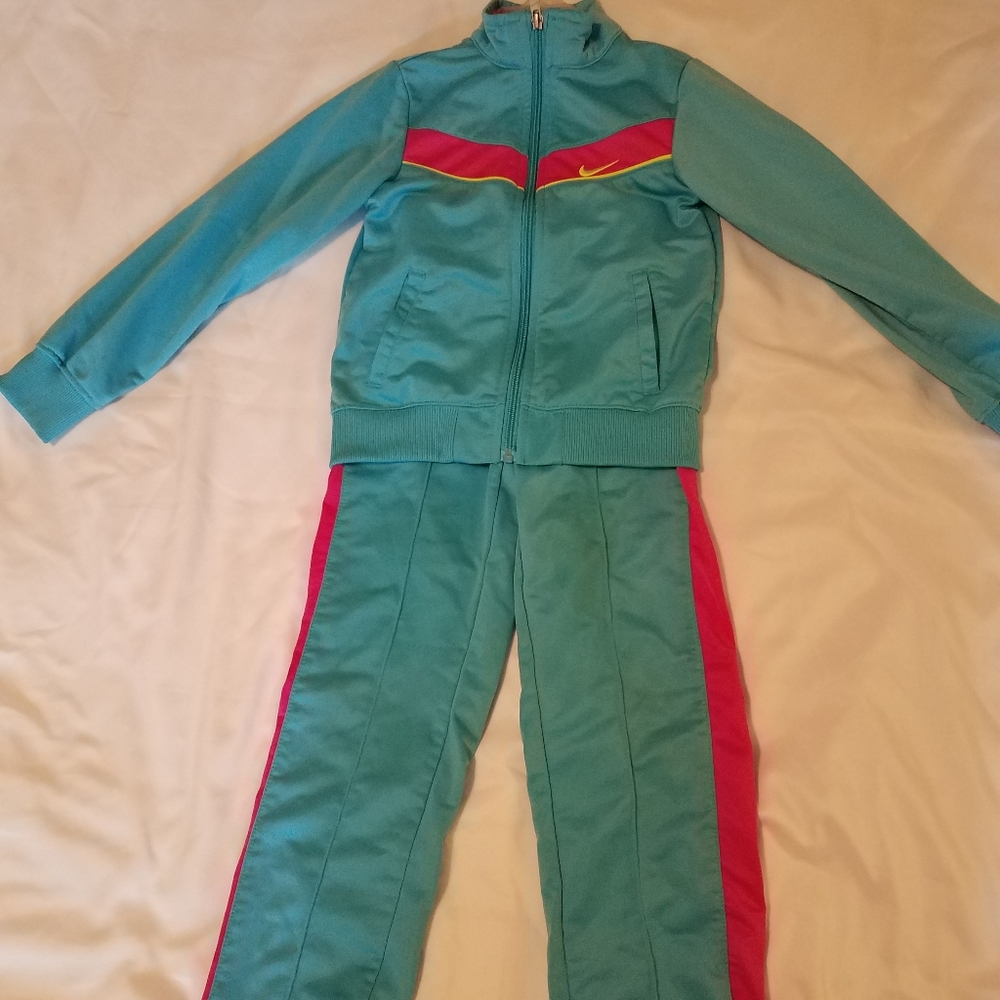 Nike 2 piece